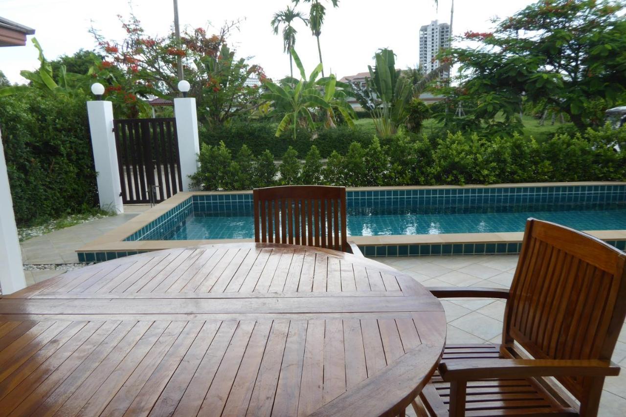 Tropicana Beach Villa At Vip Resort Ban Phe Exteriör bild