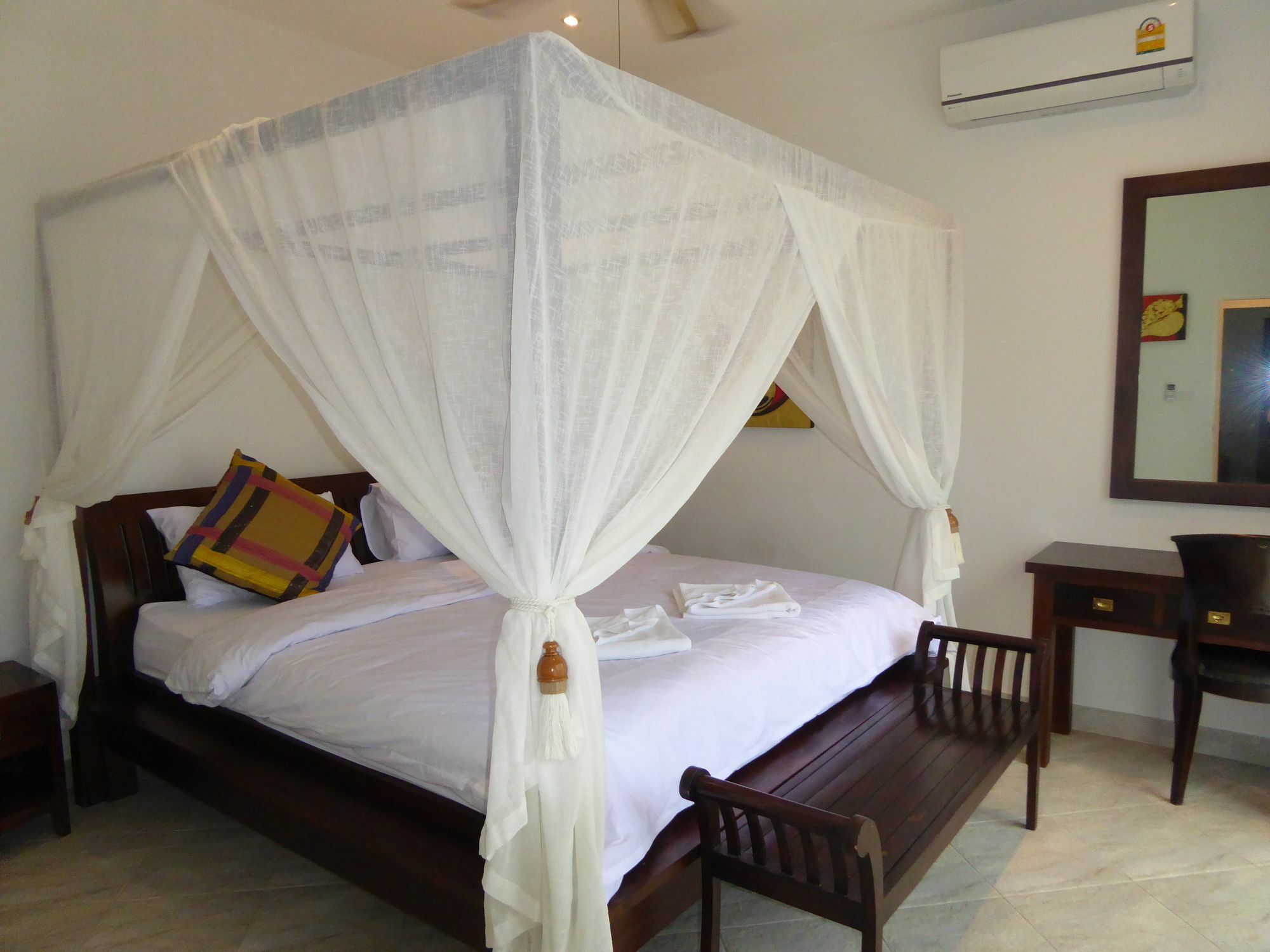 Tropicana Beach Villa At Vip Resort Ban Phe Exteriör bild