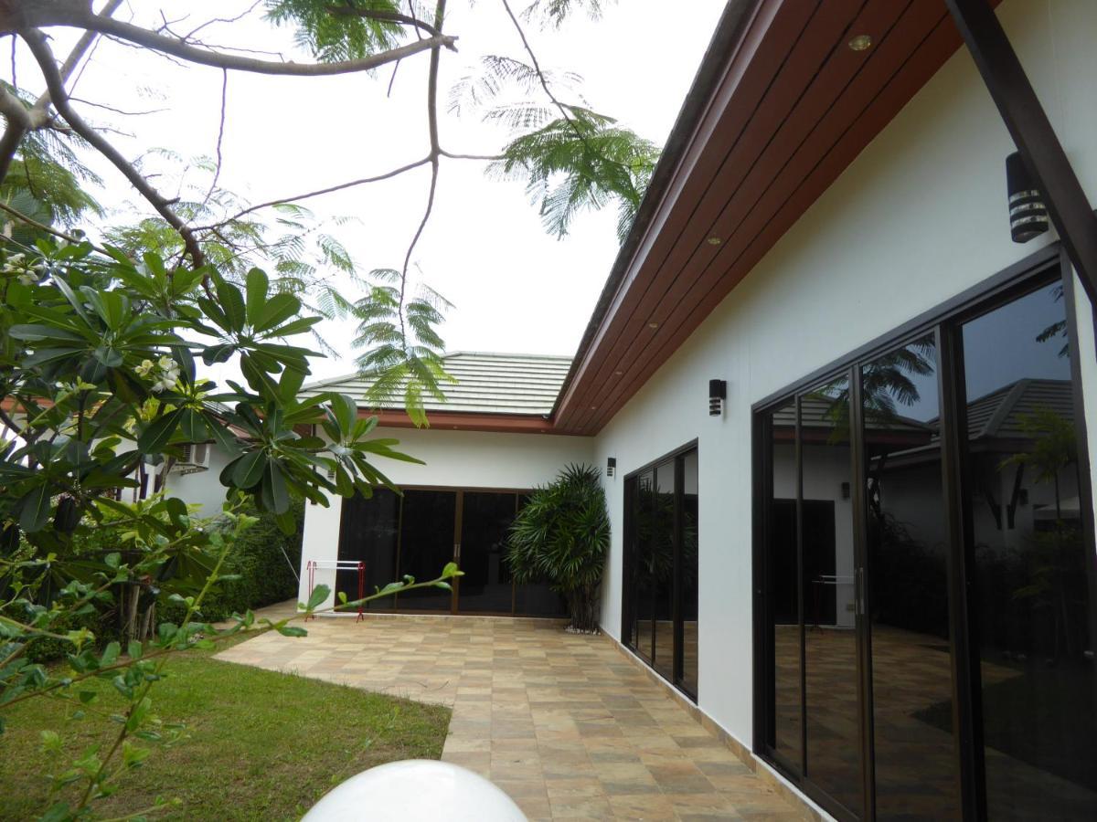 Tropicana Beach Villa At Vip Resort Ban Phe Exteriör bild